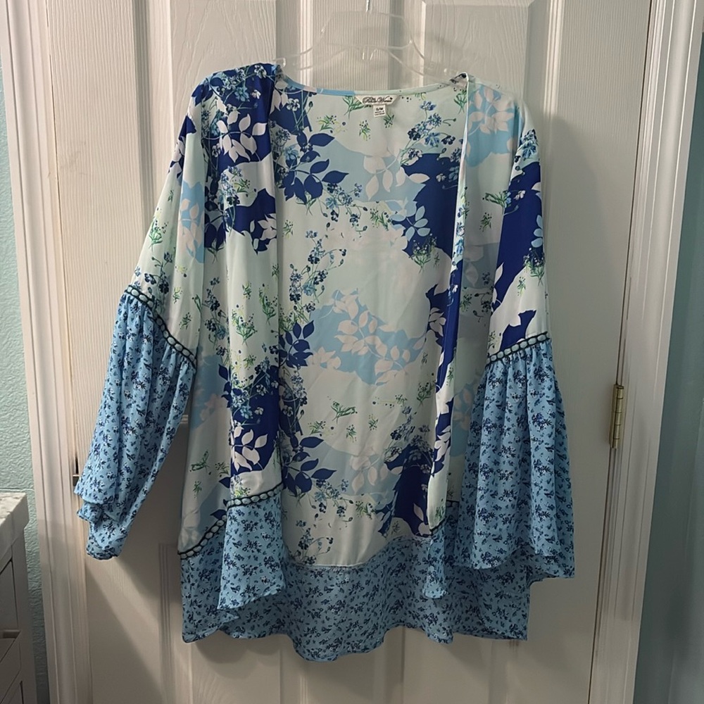 The Pioneer Woman x Walmart Flowy Slip-on Cover-Up Top